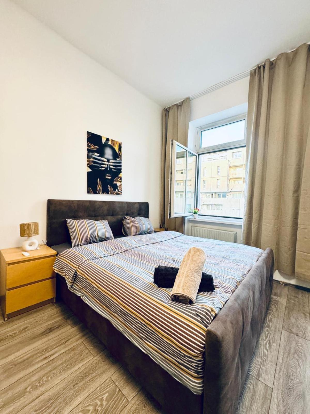 3br For 9p, 10min To Fac Platz Wien