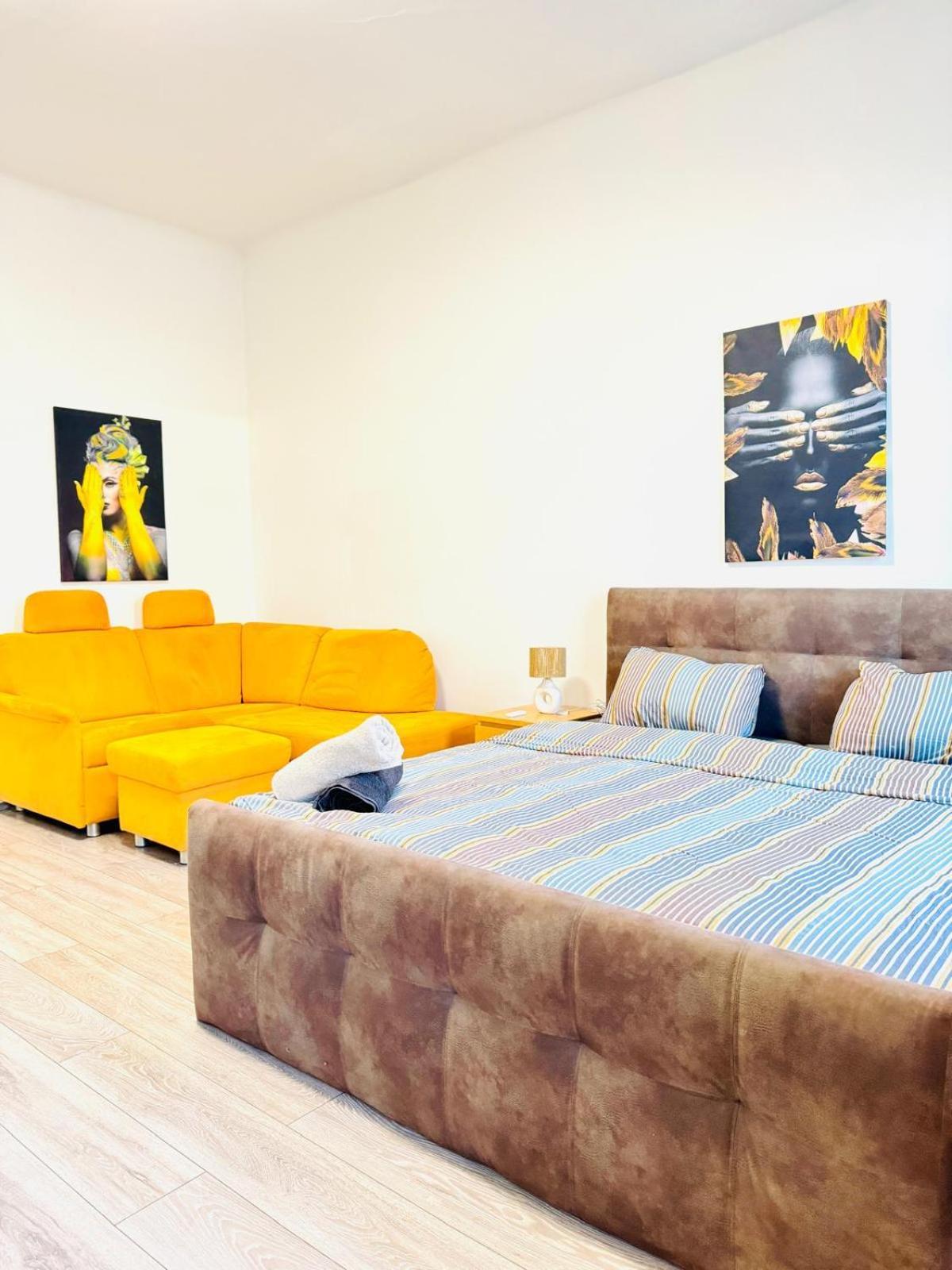 3br For 9p, 10min To Fac Platz Apartment *