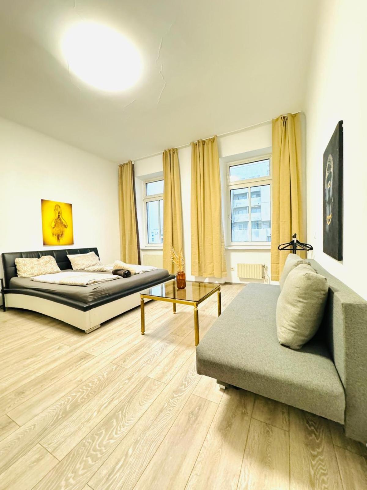 3br For 9p, 10min To Fac Platz Apartment Wien