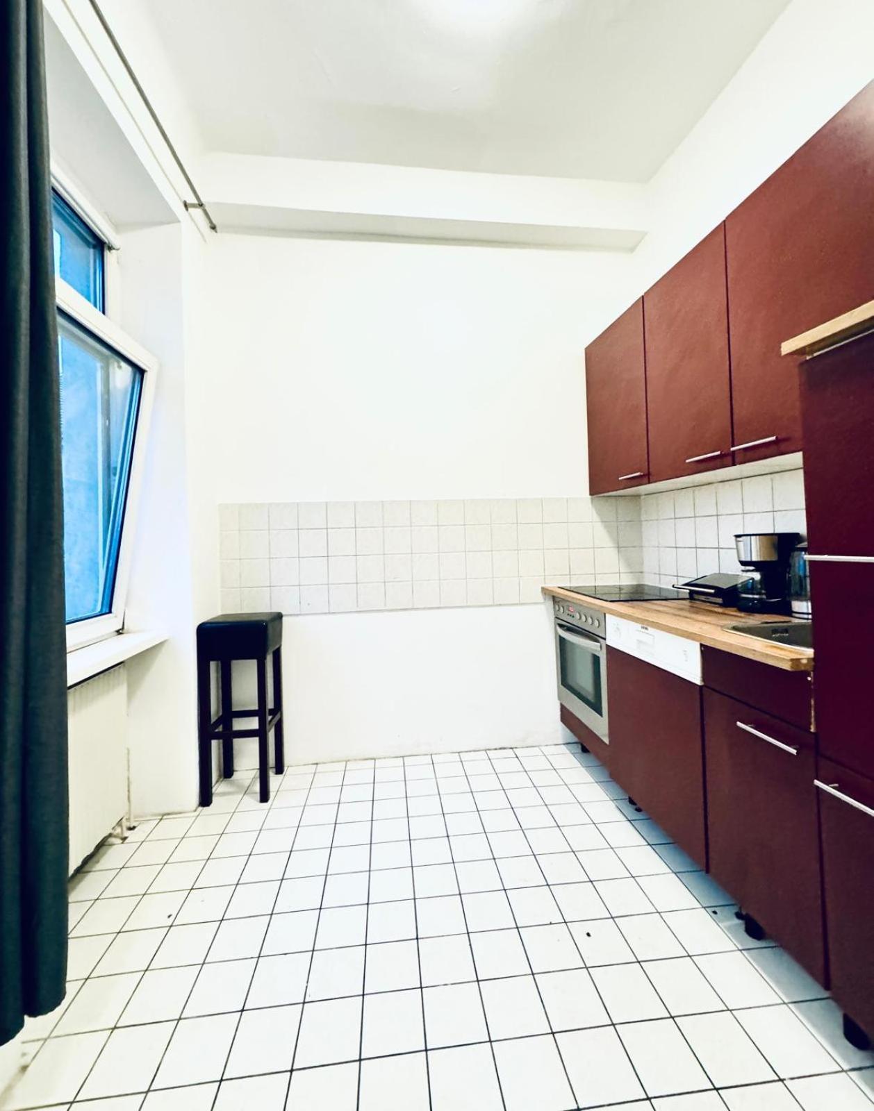 3br For 9p, 10min To Fac Platz