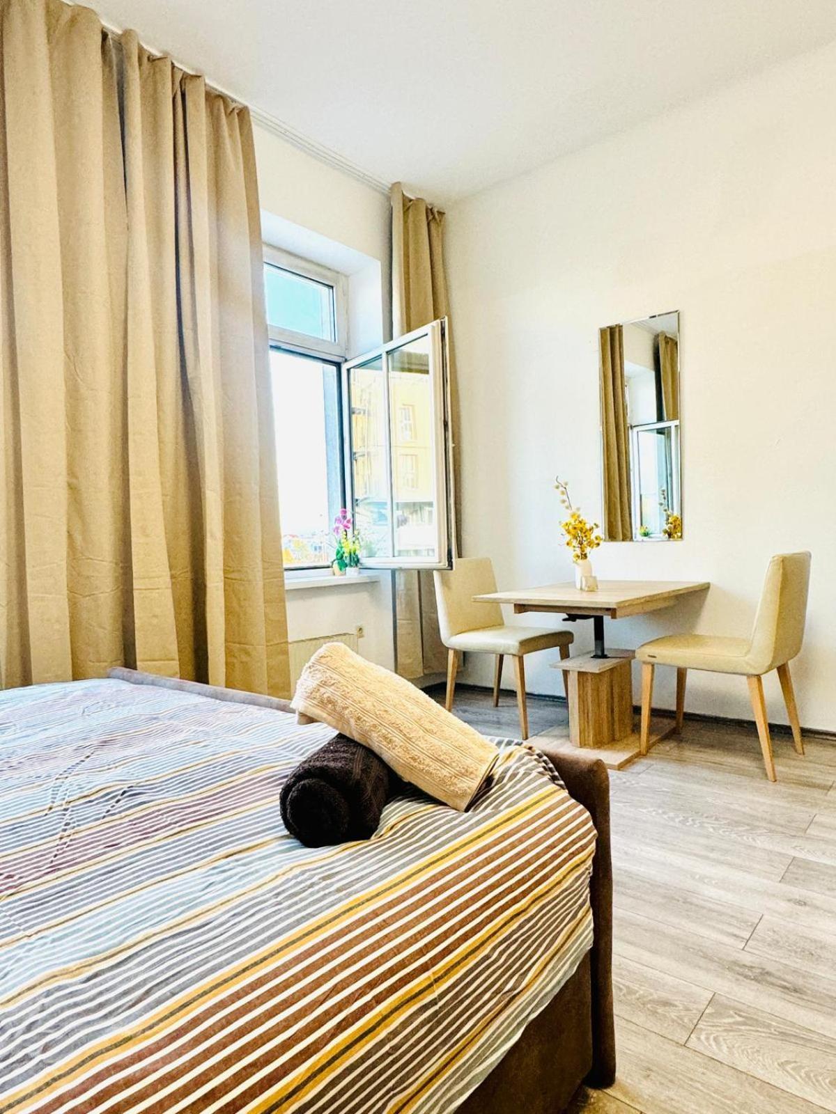 3br For 9p, 10min To Fac Platz