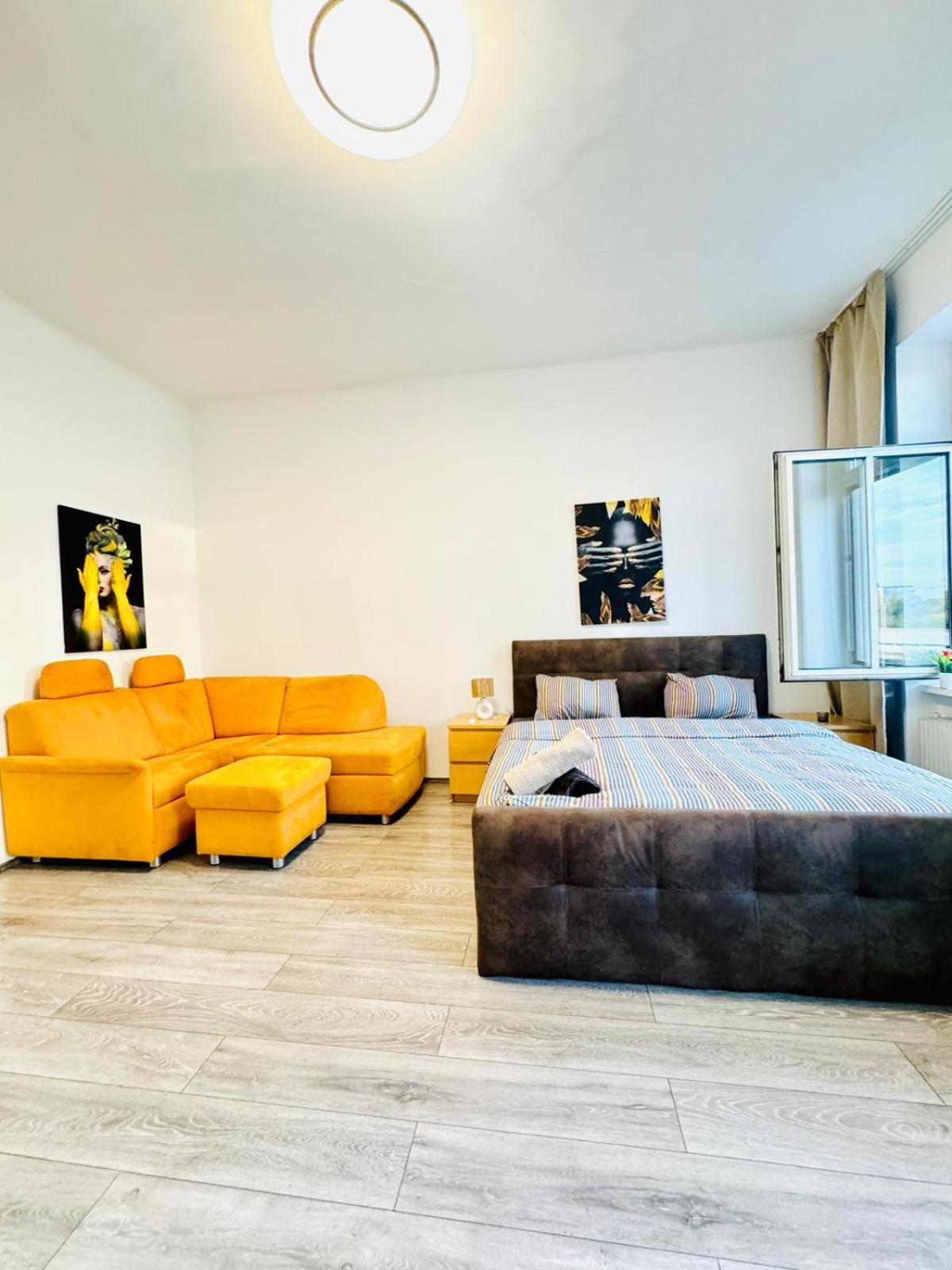 3br For 9p, 10min To Fac Platz *