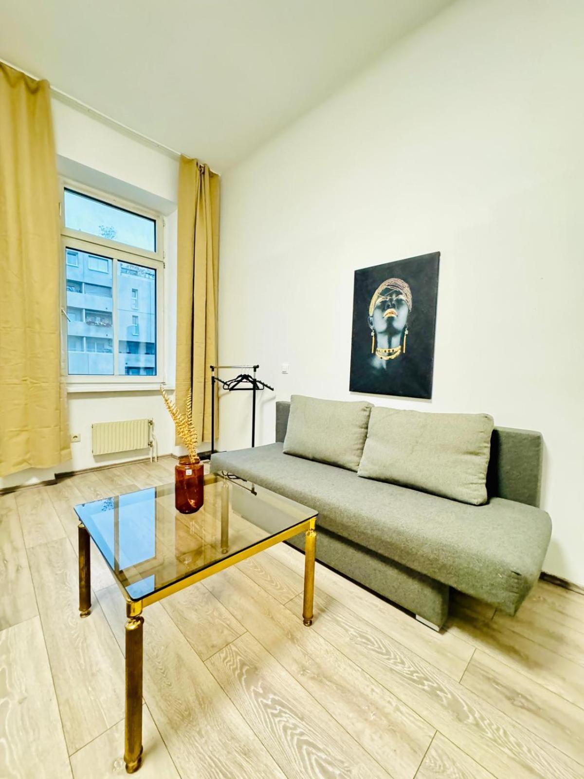 3br For 9p, 10min To Fac Platz Apartment *