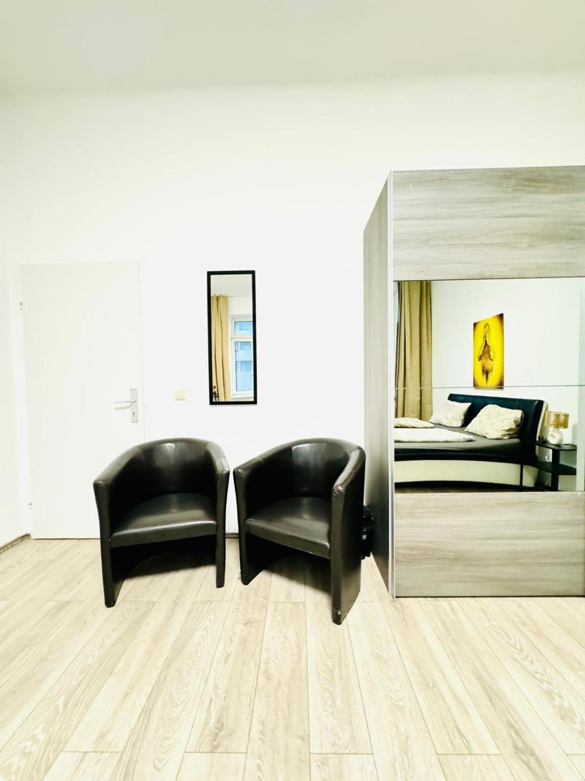 3br For 9p, 10min To Fac Platz Apartment *