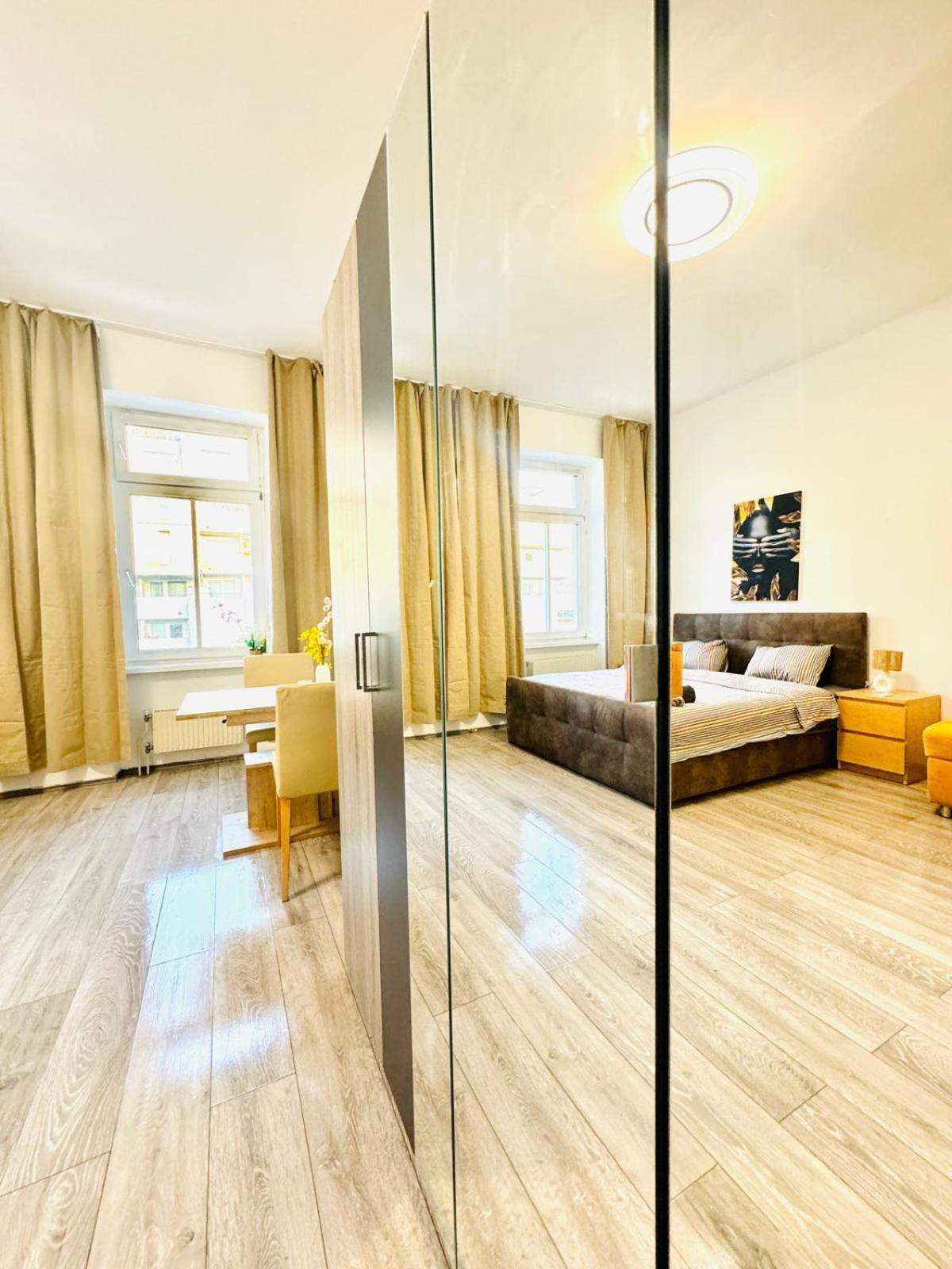 3br For 9p, 10min To Fac Platz Wien