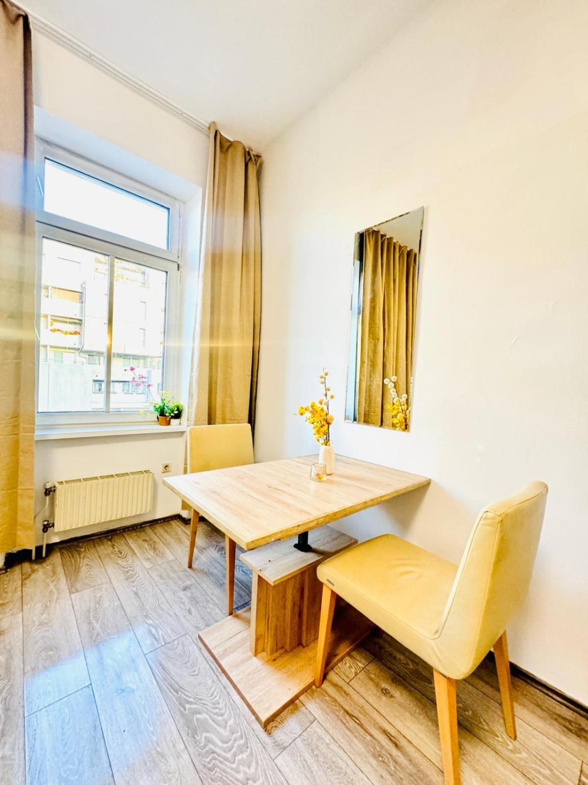 3br For 9p, 10min To Fac Platz
